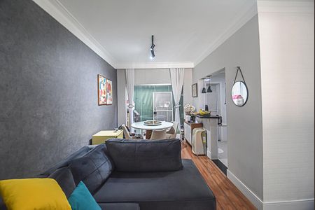 Casa de condomínio à venda com 90m², 2 quartos e 2 vagas Casa de condomínio à venda com 90m², 2 quartos e 2 vagasSala