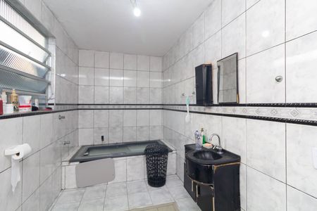 Casa para alugar com 246m², 6 quartos e 2 vagas Casa para alugar com 246m², 6 quartos e 2 vagasBanheiro 4