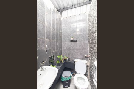 Casa para alugar com 246m², 6 quartos e 2 vagas Casa para alugar com 246m², 6 quartos e 2 vagasBanheiro de serviço