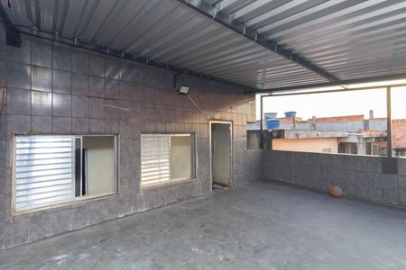 Casa para alugar com 246m², 6 quartos e 2 vagas Casa para alugar com 246m², 6 quartos e 2 vagasVaranda