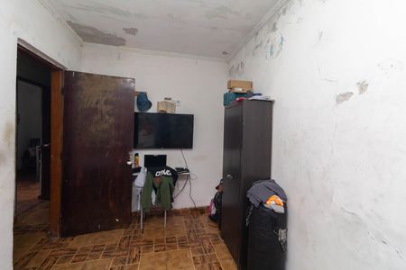 Quarto 1 de casa para alugar com 6 quartos, 246m² em Conjunto Habitacional Castro Alves, São Paulo