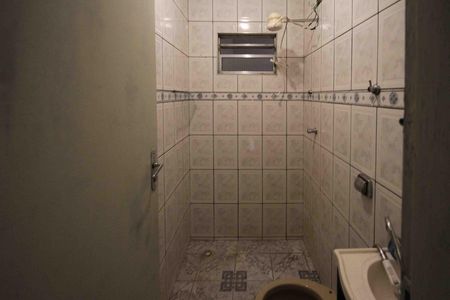 Casa à venda com 70m², 7 quartos e 2 vagasBanheiro social