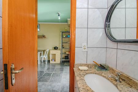 Casa à venda com 192m², 3 quartos e 2 vagasBanheiro Social 2