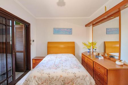 Casa à venda com 192m², 3 quartos e 2 vagasSuíte