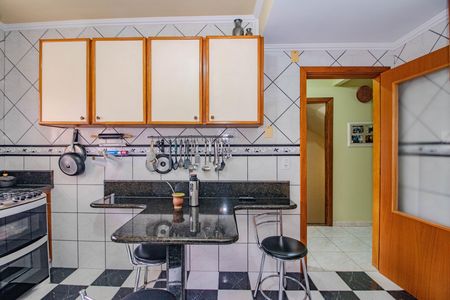 Casa à venda com 192m², 3 quartos e 2 vagasCozinha