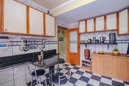 Casa à venda com 192m², 3 quartos e 2 vagasCozinha
