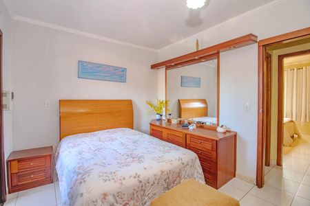 Casa à venda com 192m², 3 quartos e 2 vagasSuíte
