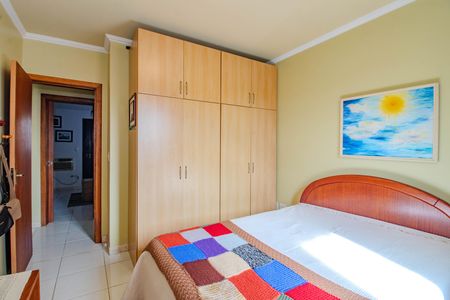 Casa à venda com 192m², 3 quartos e 2 vagasQuarto 2
