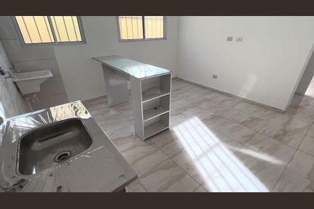 Casa para alugar com 32m², 1 quarto e sem vaga Casa para alugar com 32m², 1 quarto e sem vagaSala