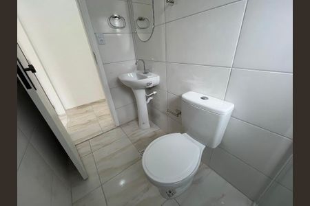 Casa para alugar com 32m², 1 quarto e sem vaga Casa para alugar com 32m², 1 quarto e sem vagaBanheiro