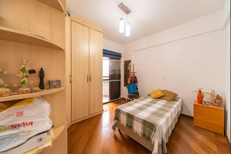 Apartamento à venda com 145m², 3 quartos e 3 vagas Apartamento à venda com 145m², 3 quartos e 3 vagasQuarto 1