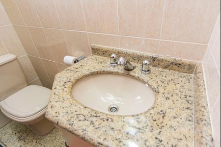Apartamento à venda com 145m², 3 quartos e 3 vagas Apartamento à venda com 145m², 3 quartos e 3 vagasBanheiro do Quarto 2