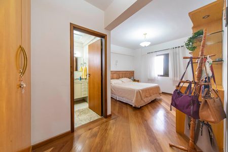 Apartamento à venda com 145m², 3 quartos e 3 vagas Apartamento à venda com 145m², 3 quartos e 3 vagasQuarto 3