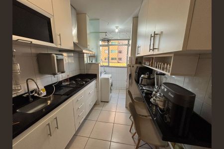 Apartamento para alugar com 71m², 3 quartos e 2 vagasCozinha