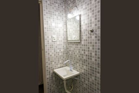 Banheiro de casa para alugar com 1 quarto, 40m² em Piedade, Rio de Janeiro