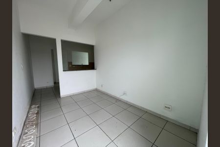 Sala de kitnet/studio para alugar com 1 quarto, 40m² em Jardim Luísa, São Paulo