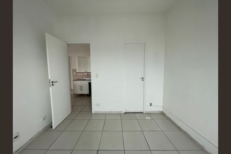 Quarto de kitnet/studio para alugar com 1 quarto, 40m² em Jardim Luísa, São Paulo