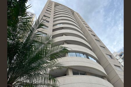 Studio à venda com 28m², 1 quarto e 1 vaga Studio à venda com 28m², 1 quarto e 1 vagaFachada do Prédio