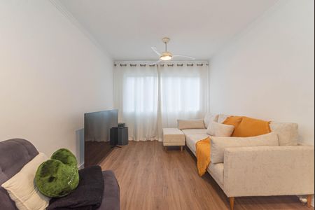 Apartamento à venda com 70m², 2 quartos e 1 vaga Apartamento à venda com 70m², 2 quartos e 1 vagaSala