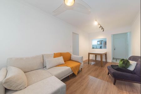 Apartamento à venda com 70m², 2 quartos e 1 vaga Apartamento à venda com 70m², 2 quartos e 1 vagaSala