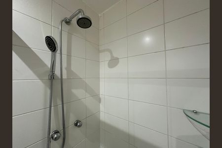 Apartamento à venda com 76m², 3 quartos e 1 vaga Apartamento à venda com 76m², 3 quartos e 1 vagaBanheiro