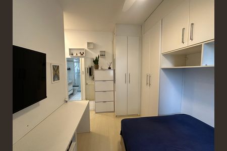 Apartamento à venda com 76m², 3 quartos e 1 vaga Apartamento à venda com 76m², 3 quartos e 1 vagaSuíte