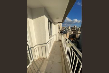 Apartamento à venda com 40m², 1 quarto e sem vaga Apartamento à venda com 40m², 1 quarto e sem vagaVaranda