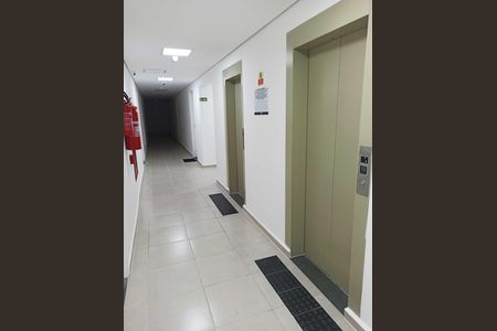 Apartamento à venda com 62m², 1 quarto e sem vaga Apartamento à venda com 62m², 1 quarto e sem vagaHall Elevadores