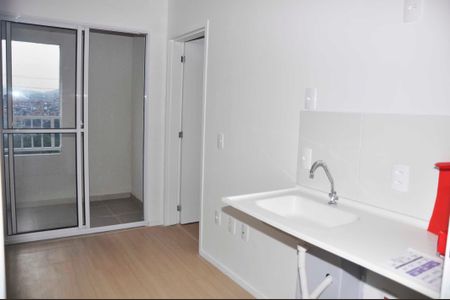 Apartamento à venda com 62m², 1 quarto e sem vaga Apartamento à venda com 62m², 1 quarto e sem vagaDetalhe - Sala e Cozinha