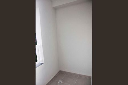 Apartamento à venda com 62m², 1 quarto e sem vaga Apartamento à venda com 62m², 1 quarto e sem vagaDetalhe - Varanda do Quarto e Suíte