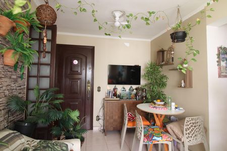Sala de apartamento à venda com 2 quartos, 50m² em Vila Paulistania, São Paulo