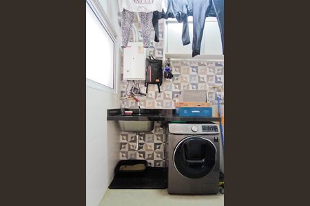 Apartamento à venda com 89m², 3 quartos e 2 vagas Apartamento à venda com 89m², 3 quartos e 2 vagasÁrea de Serviço