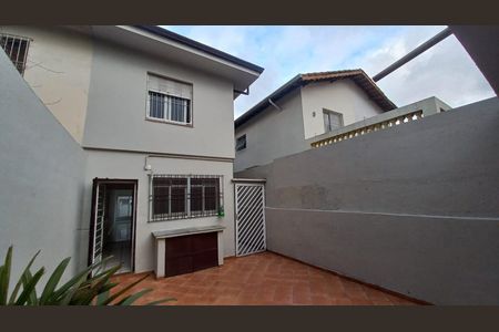 Casa para alugar com 130m², 1 quarto e 2 vagas Casa para alugar com 130m², 1 quarto e 2 vagasÁrea externa