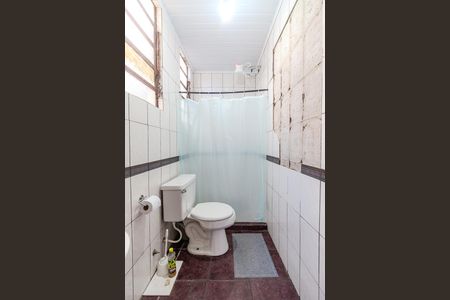 Casa à venda com 52m², 3 quartos e 1 vaga Casa à venda com 52m², 3 quartos e 1 vagaBanheiro