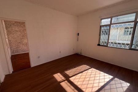 Sala de casa à venda com 2 quartos, 100m² em Olaria, Rio de Janeiro