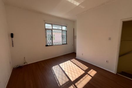 Casa à venda com 100m², 2 quartos e 1 vaga Casa à venda com 100m², 2 quartos e 1 vagaSala