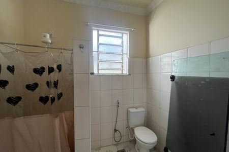 Casa à venda com 100m², 2 quartos e 1 vaga Casa à venda com 100m², 2 quartos e 1 vagaBanheiro