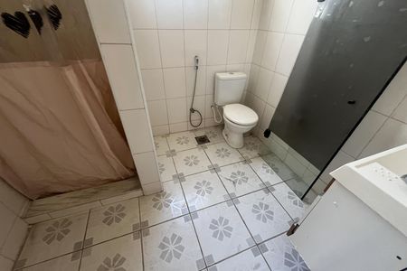 Casa à venda com 100m², 2 quartos e 1 vaga Casa à venda com 100m², 2 quartos e 1 vagaBanheiro