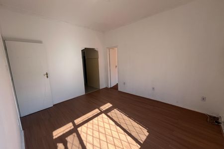 Sala de casa à venda com 2 quartos, 100m² em Olaria, Rio de Janeiro