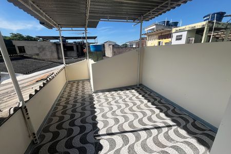 Casa à venda com 100m², 2 quartos e 1 vaga Casa à venda com 100m², 2 quartos e 1 vagaTerraço