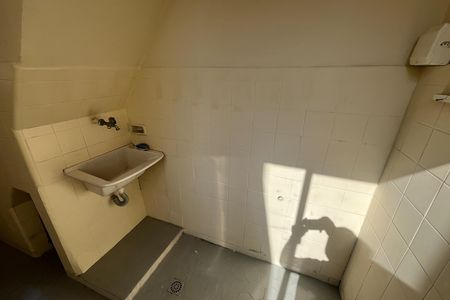 Casa à venda com 100m², 2 quartos e 1 vaga Casa à venda com 100m², 2 quartos e 1 vagaÁrea de Serviço