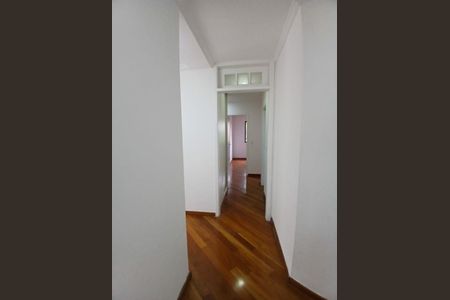 Apartamento à venda com 117m², 4 quartos e 2 vagas Apartamento à venda com 117m², 4 quartos e 2 vagasCorredor
