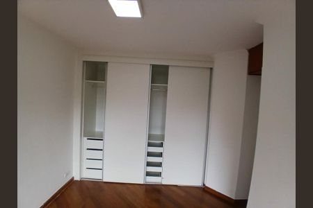 Apartamento à venda com 117m², 4 quartos e 2 vagas Apartamento à venda com 117m², 4 quartos e 2 vagasQuarto