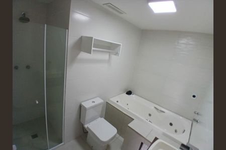 Apartamento à venda com 117m², 4 quartos e 2 vagas Apartamento à venda com 117m², 4 quartos e 2 vagasBanheiro