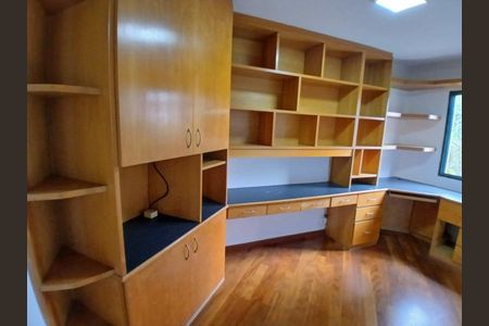 Apartamento à venda com 117m², 4 quartos e 2 vagas Apartamento à venda com 117m², 4 quartos e 2 vagasQuarto
