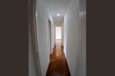Apartamento à venda com 117m², 4 quartos e 2 vagas Apartamento à venda com 117m², 4 quartos e 2 vagasCorredor