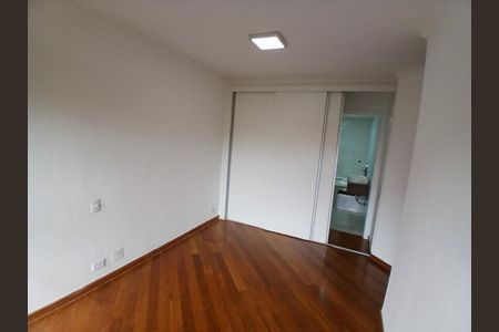 Apartamento à venda com 117m², 4 quartos e 2 vagas Apartamento à venda com 117m², 4 quartos e 2 vagasQuarto