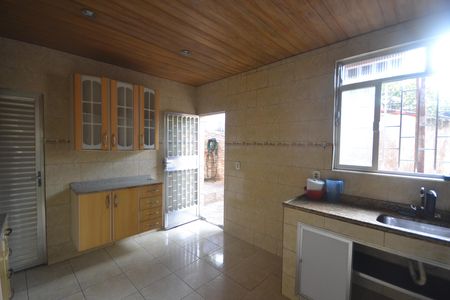Casa para alugar com 173m², 3 quartos e 1 vagaCozinha