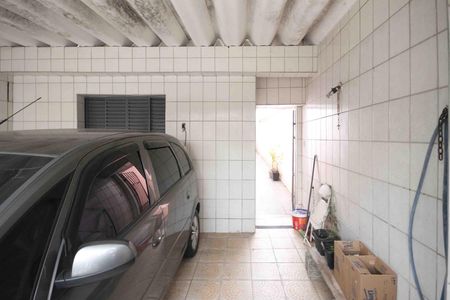 Casa à venda com 170m², 2 quartos e 2 vagas Casa à venda com 170m², 2 quartos e 2 vagasGaragem