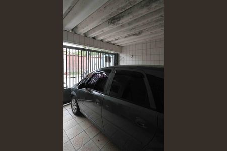 Casa à venda com 170m², 2 quartos e 2 vagas Casa à venda com 170m², 2 quartos e 2 vagasGaragem